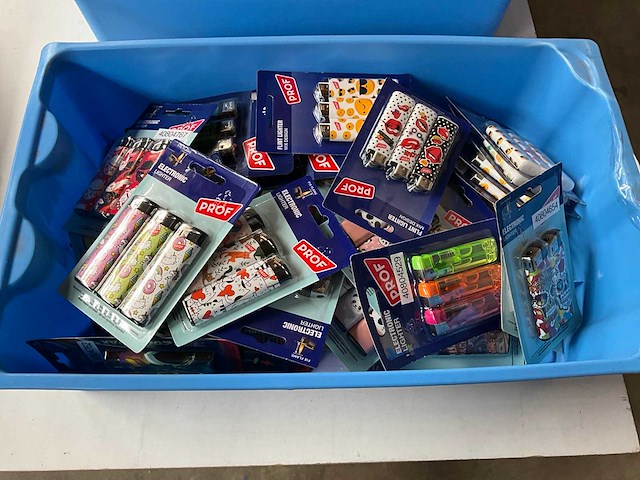 Prof mix kavel diverse multipacks aanstekers - afbeelding 1 van  5
