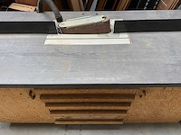 Profesionele tafelschuurmachine met stofafzuiging - belt sanding machine - afbeelding 1 van  5