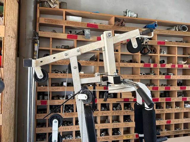 Professioneel fitnesstoestel - afbeelding 4 van  5
