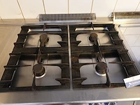 Professioneel gasfornuis met 4 branders (electrolux) - afbeelding 2 van  8