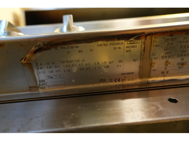 Professioneel gasfornuis met 4 branders (electrolux) - afbeelding 8 van  8