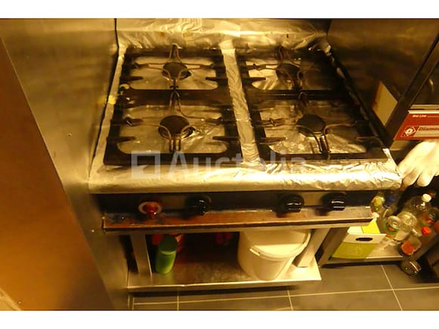 Professioneel gasfornuis onleesbaar merk - afbeelding 3 van  6