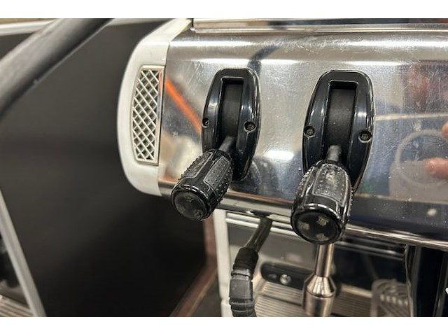 Professioneel koffietoestel la spaziole rombauts - afbeelding 9 van  15