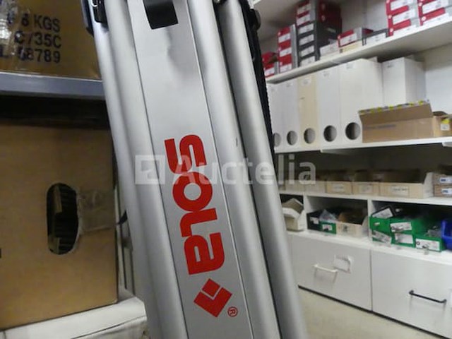 Professioneel statief voor sola-laser - afbeelding 6 van  6