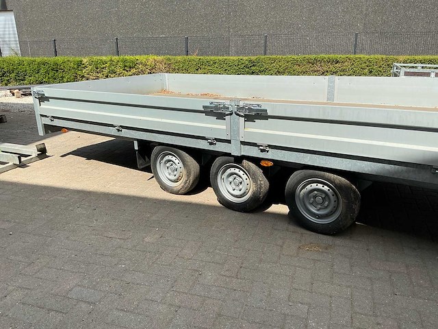 Professionele 3-assige plateauwagen – 540 x 213 cm – 5.400 kg ascapaciteit – ongebruikt - afbeelding 10 van  13
