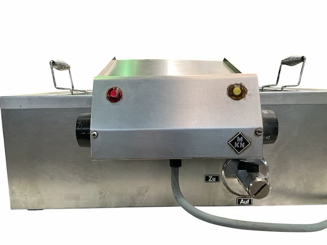 Professionele elektrische roestvrijstalen patisserie- of visfriteuse mkn 58x56x27 cm - afbeelding 10 van  14