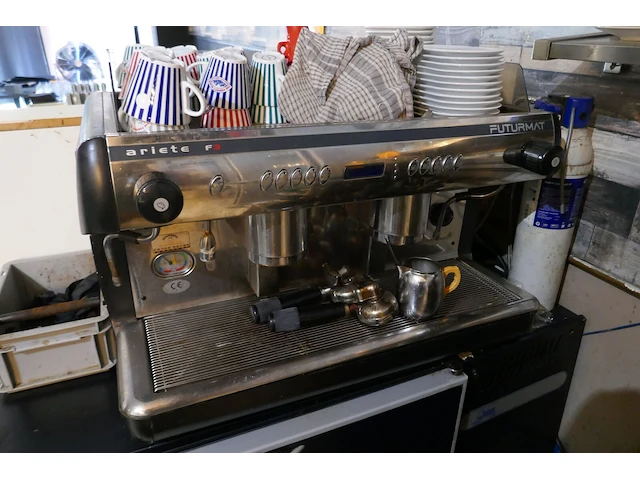 Professionele espressomachine futurmat - afbeelding 1 van  6