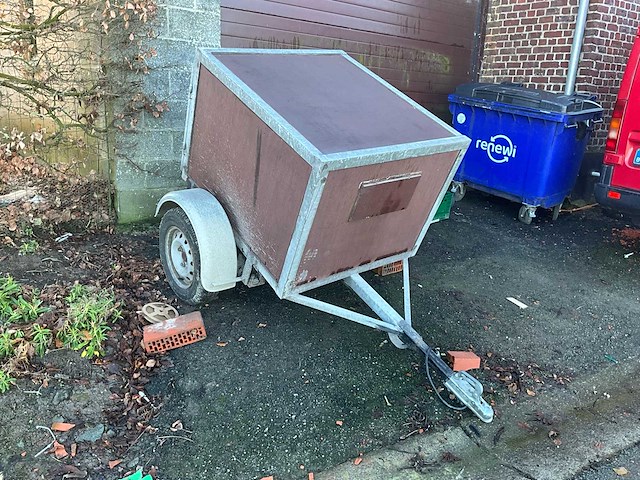 Professionele hondenaanhanger 750kg - afbeelding 8 van  13