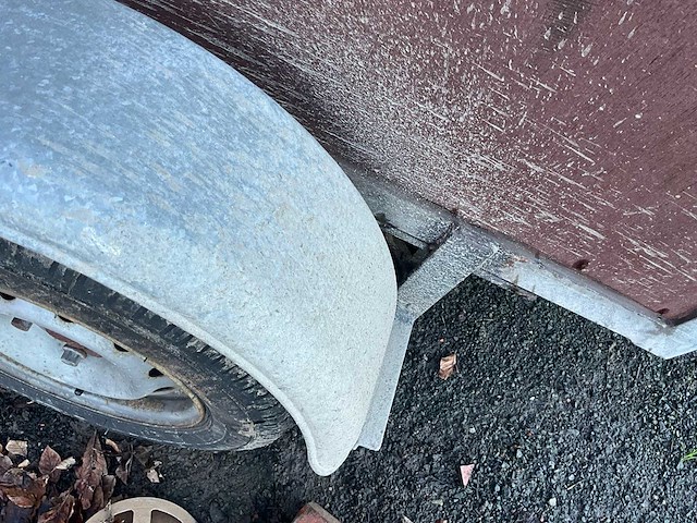 Professionele hondenaanhanger 750kg - afbeelding 10 van  13