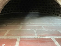 Professionele houtgestookte pizza-foodtruck - afbeelding 8 van  18