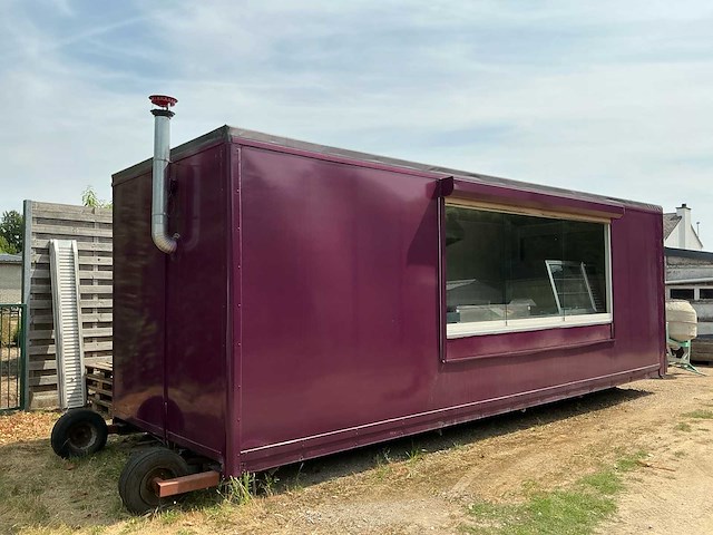 Professionele houtgestookte pizza-foodtruck - afbeelding 12 van  18