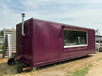 Professionele houtgestookte pizza-foodtruck - afbeelding 12 van  18