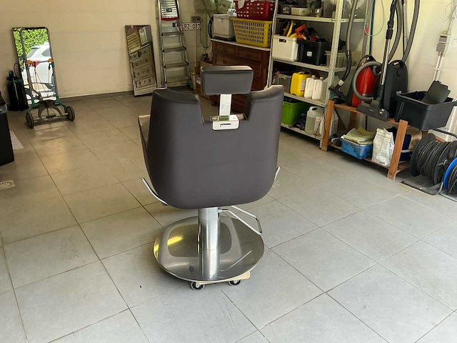 Professionele kappersstoelen haarverzorging - afbeelding 9 van  15