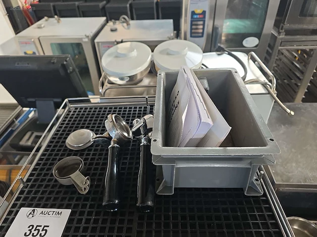Professionele koffiemachine iberital ib7 - afbeelding 2 van  3