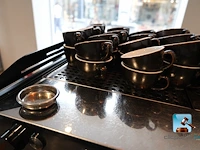 Professionele koffiemachine met kopjes - afbeelding 10 van  12