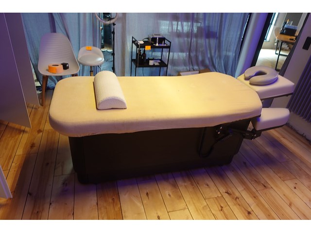 Professionele massagetafel gharieni - afbeelding 1 van  8
