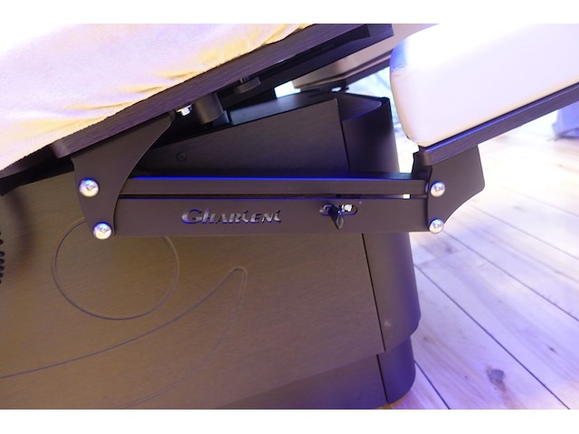 Professionele massagetafel gharieni - afbeelding 2 van  8
