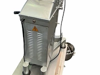 Professionele mengmachine (deegkneder) sinmag met rvs mengketel (incl. bijbehorende kleinere mengkom en hulpstukken) 59x95x130 cm - afbeelding 2 van  10