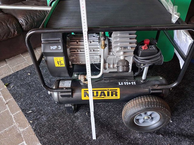 Professionele mobiele compressor nuair hp3 - afbeelding 3 van  4