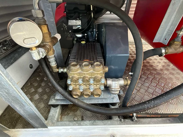 Professionele mobiele hogedrukreiniger met honda-motor – aanhangwagen 750 kg - afbeelding 14 van  28