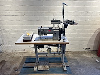 Professionele naaimachine durkopp adler - afbeelding 1 van  5