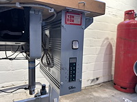 Professionele naaimachine durkopp adler - afbeelding 3 van  5