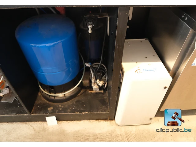 Professionele omgekeerde osmose-installatie - afbeelding 1 van  7
