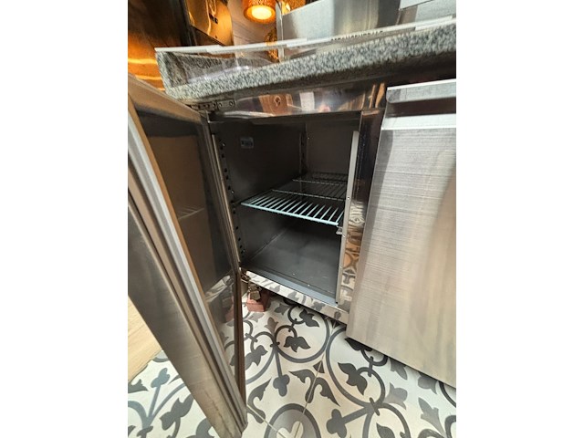 Professionele pizzawerkbank ggm gastro - afbeelding 4 van  4