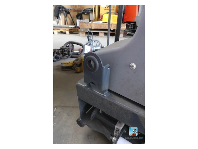Professionele schrobzuigmachine - afbeelding 24 van  36