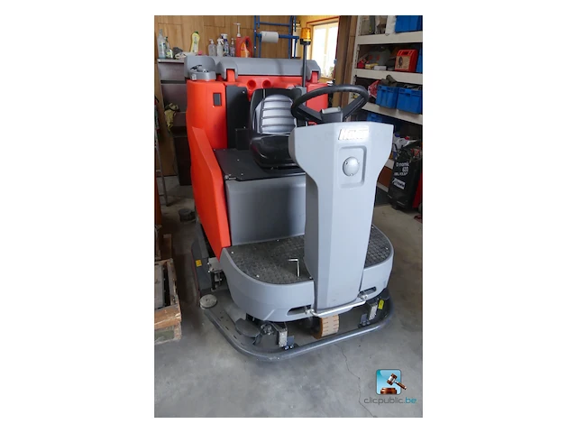Professionele schrobzuigmachine - afbeelding 32 van  36