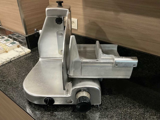Professionele snijmachine / vleeswarensnijmachine - functioneel - afbeelding 2 van  5