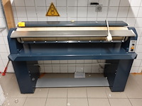 Professionele strijkmachine miele - afbeelding 1 van  3