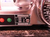 Professionele vleessnijmachine 834s (2021) - afbeelding 7 van  7