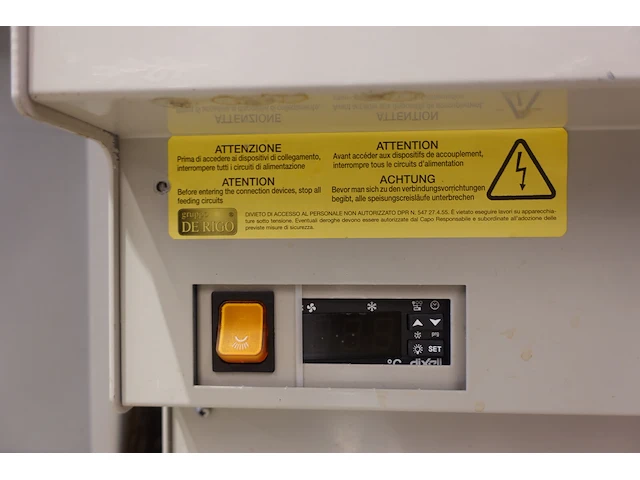 Professionele wandvitrine de rigo - afbeelding 5 van  5