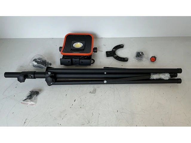 Professionelebouwlamp op statief groz led/670t - afbeelding 2 van  5