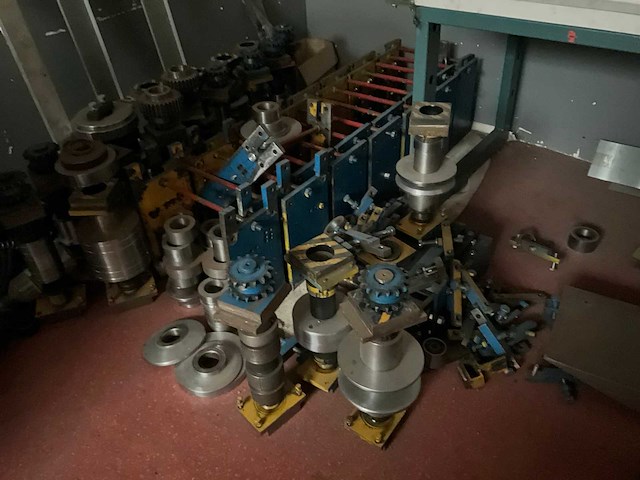 Profielbuigmachine (2x) - afbeelding 3 van  16