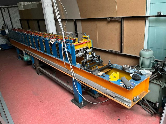 Profielbuigmachine - afbeelding 1 van  9