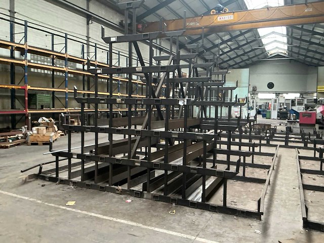Profielstalen heavy duty magazijnrek - afbeelding 1 van  4