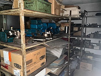 Profielstalen rek met inhoud (2x) - afbeelding 5 van  13