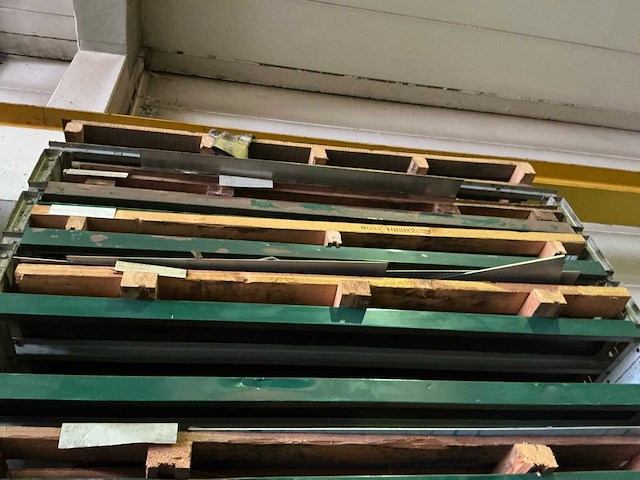 Profielstalen stelling met inhoud - afbeelding 6 van  6