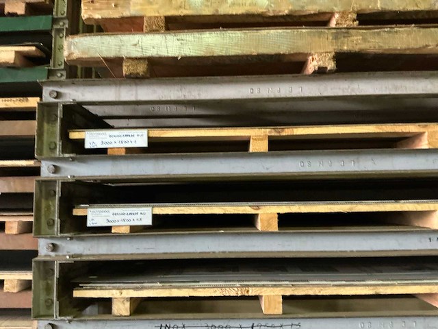 Profielstalen stelling met inhoud - afbeelding 5 van  7