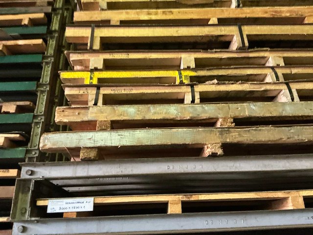 Profielstalen stelling met inhoud - afbeelding 6 van  7