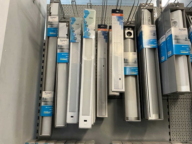 Profile/tesa diverse verlichting en tochtstrips - afbeelding 16 van  17
