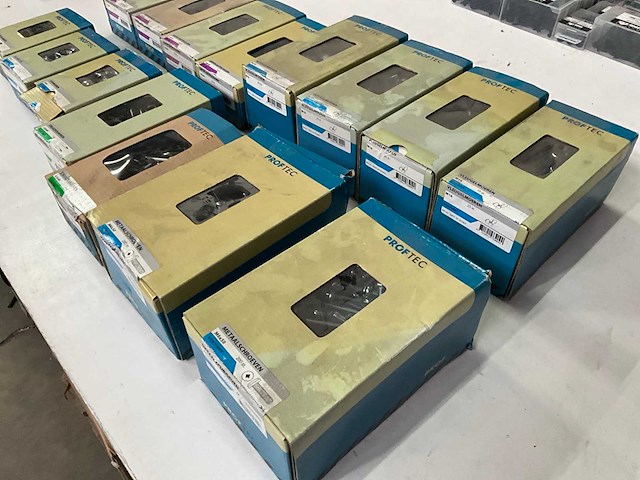 Proftec mix kavel diverse bevestigingsmaterialen - afbeelding 9 van  9