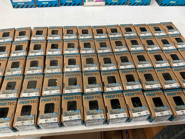 Proftec zeskantmoeren m5 verzinkt 50 stuks (63x) - afbeelding 1 van  4
