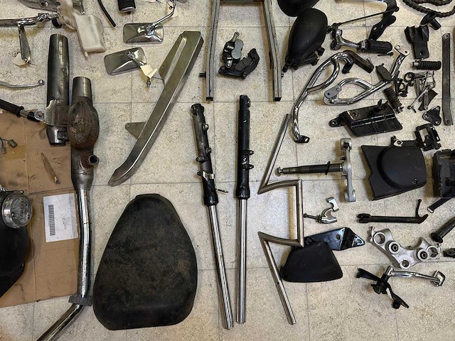 Projectmotor (in onderdelen) - yamaha virago 125cc - afbeelding 7 van  20