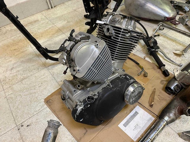 Projectmotor (in onderdelen) - yamaha virago 125cc - afbeelding 18 van  20