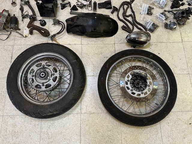 Projectmotor (in onderdelen) - yamaha virago 125cc - afbeelding 20 van  20