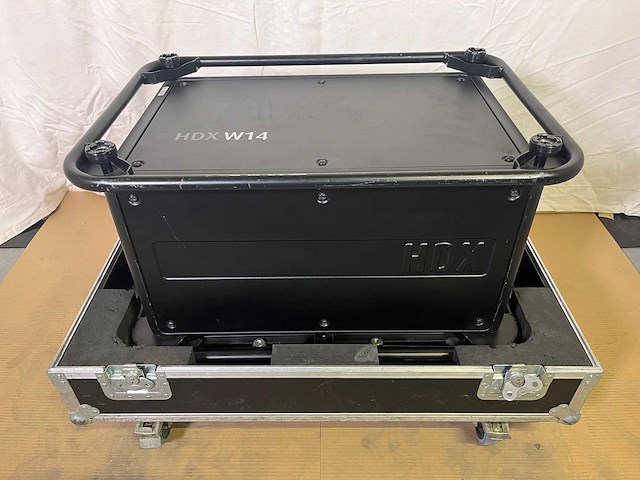 Projector barco hdx-w14 14k - needs service - afbeelding 2 van  6