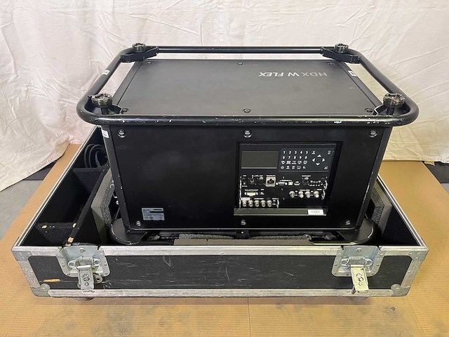 Projector barco hdx-w20 flex - needs service - afbeelding 3 van  6